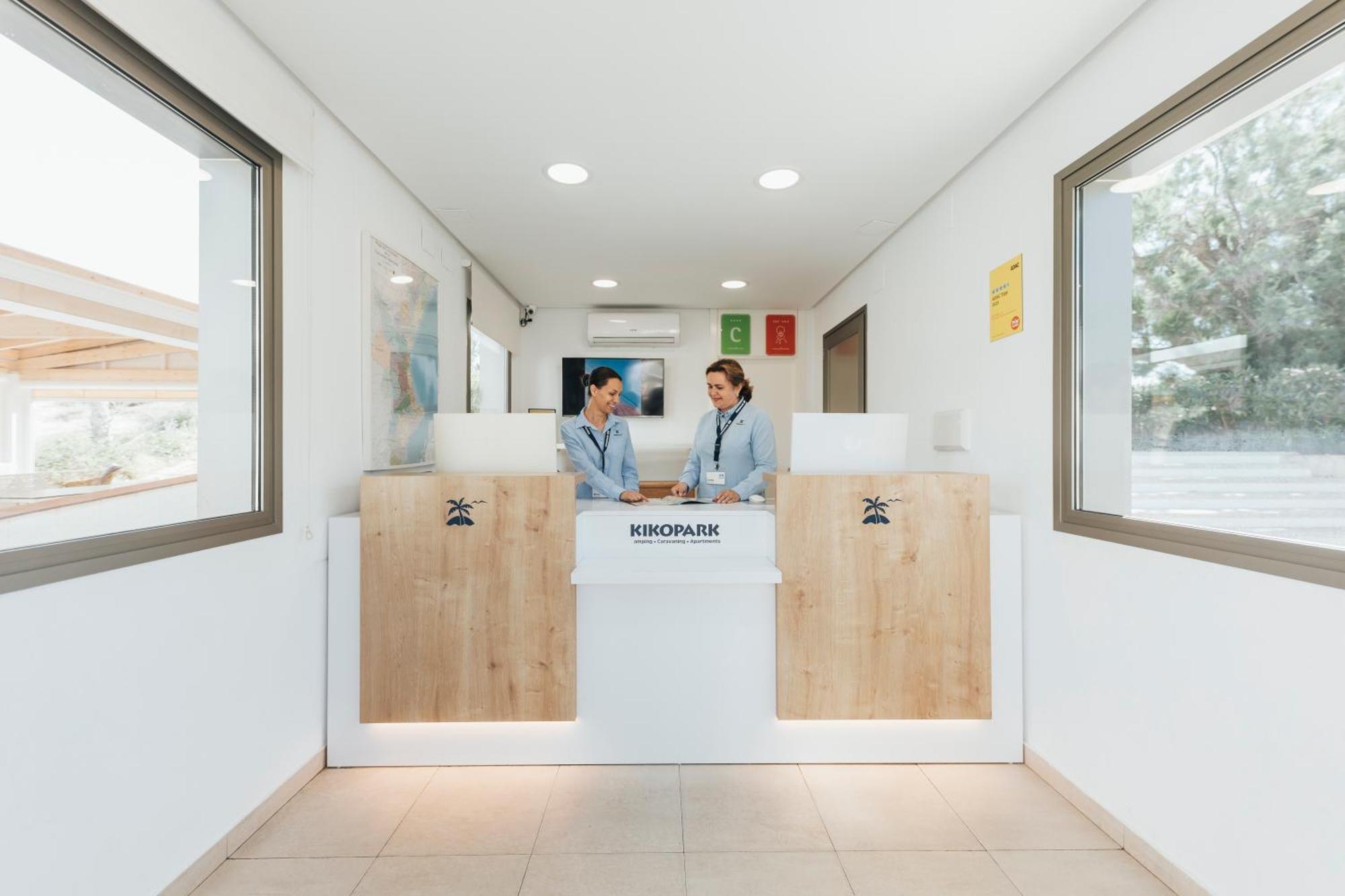 Kiko Park Oliva Hotel Ngoại thất bức ảnh