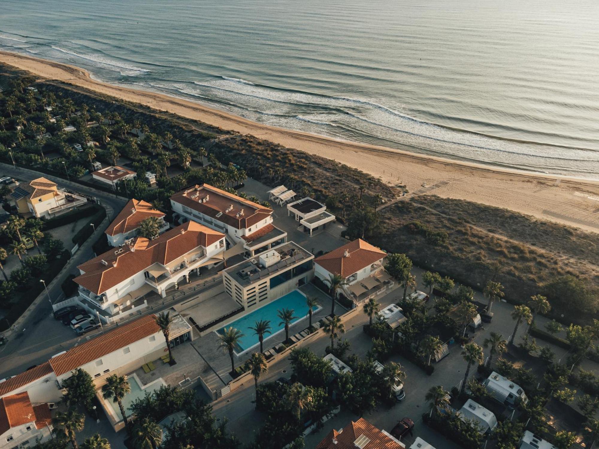 Kiko Park Oliva Hotel Ngoại thất bức ảnh